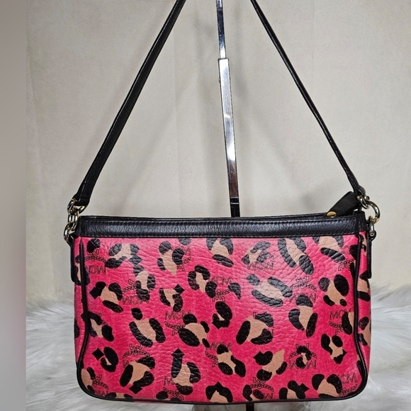 🖤🔹️MCM🔹️ Etui Leopard Print Red and Black Pochette Handbag (Rare) - Picture 4 of 10